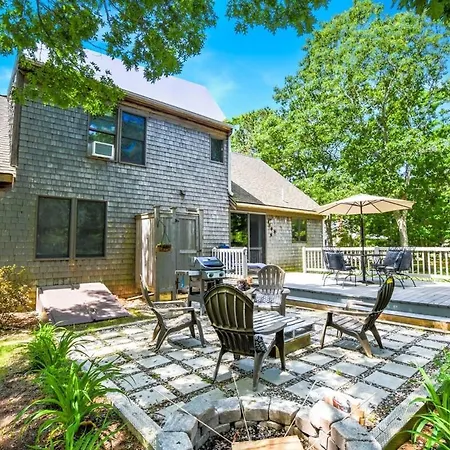 Updated Home On Bayside Of Eastham!